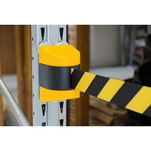 Magnetische Wandkassette mit Rollgurt und magnetischem Gurtende, Gehäuse Kunststoff gelb/schwarz, Gurt 7,70 m, Gurt schwarz/gelb