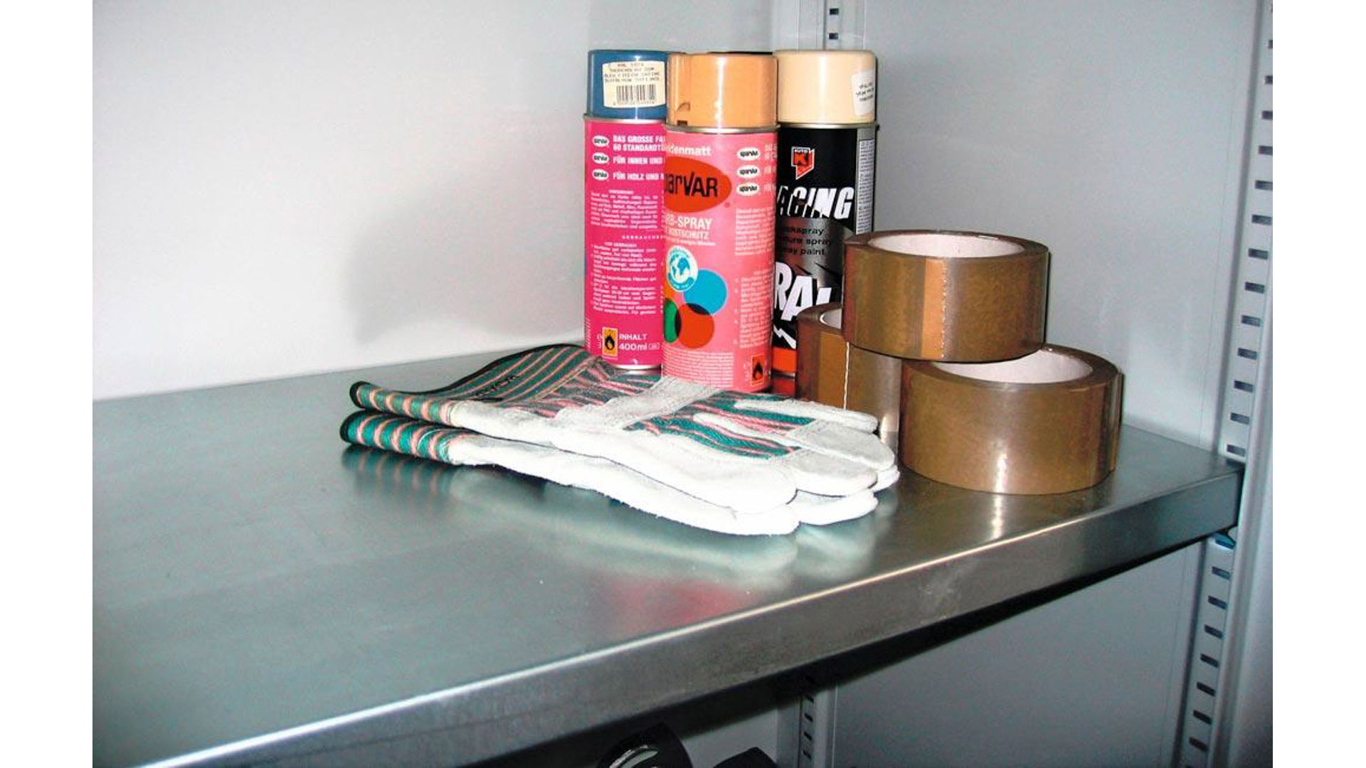 Fachboden, 30 mm stark, inkl. 4 Bodenträgern, für Flügel- und Falttürenschrank, Breite 1200 mm, Tiefe 600 mm, verzinkt