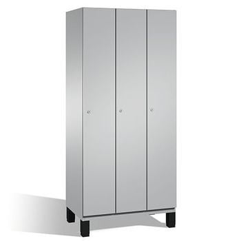 Spind, Breite 120 cm, Höhe 198 cm, Tiefe 52,5 cm, 3 Abteile