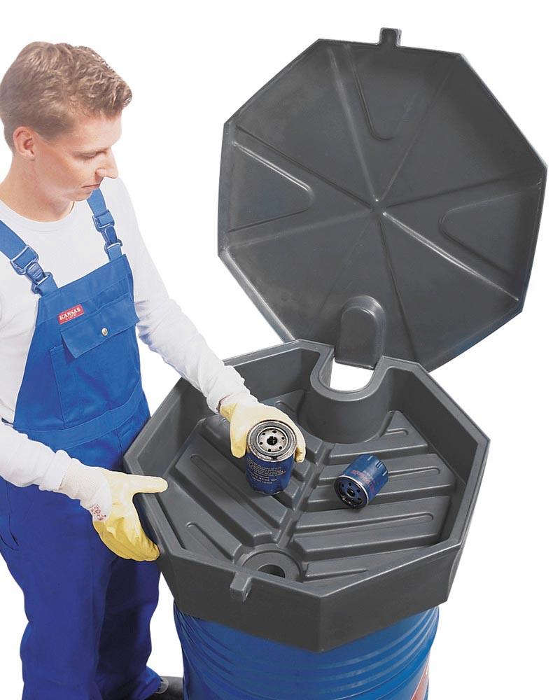 Achteckiger Fasstrichter aus Polyethylen, Durchm.xH 690x190 mm