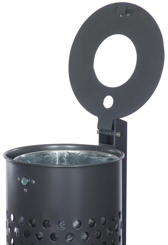 Abfalleimer mit Pfosten