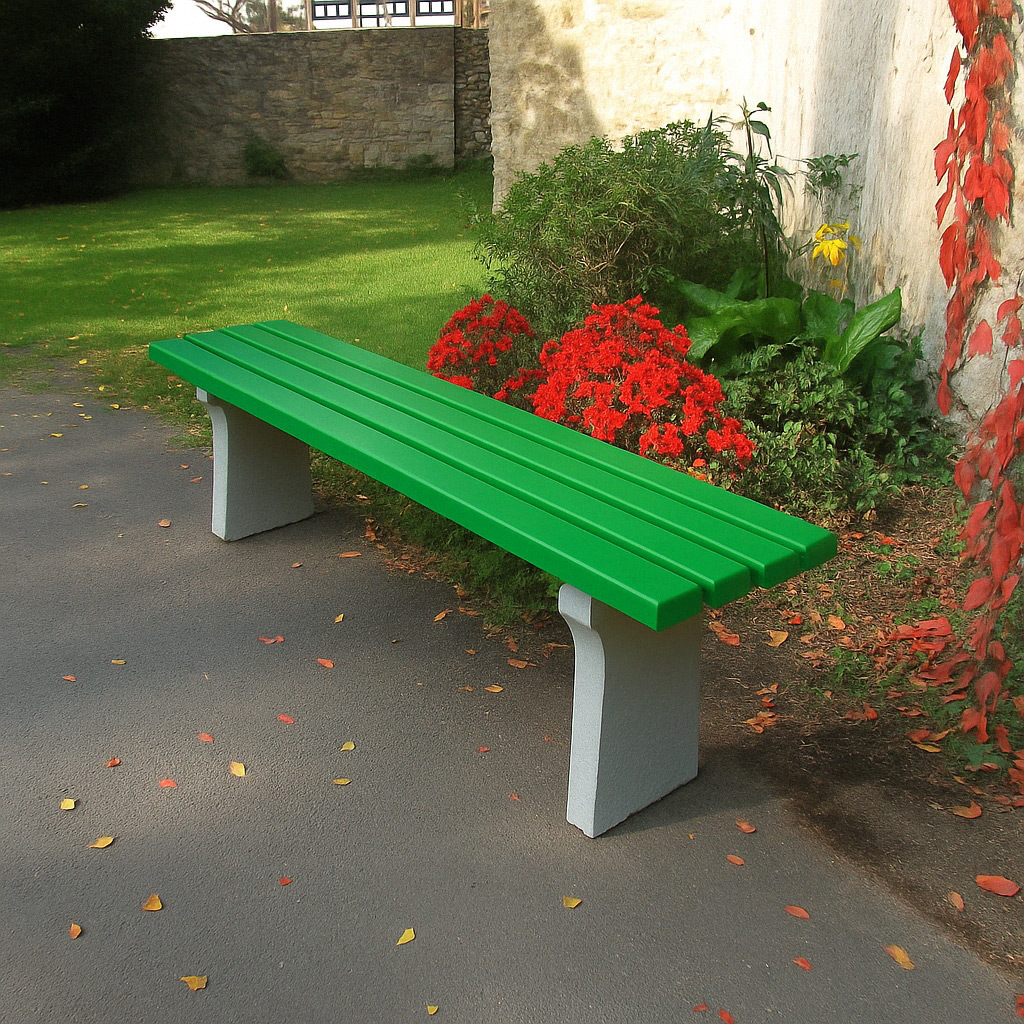 Bank ohne Lehne, Betonfüsse zum Eingaben oder Einbetonieren, Länge 2 m, mit PVC-Latten (Holzkern), grün